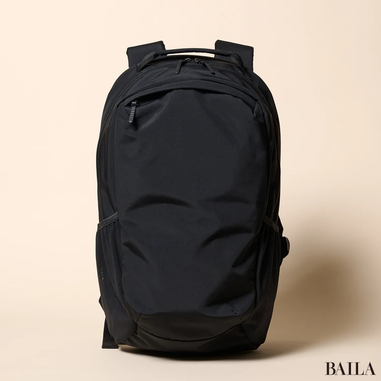 ユニクロ　ユーティリティバックパック　￥4990